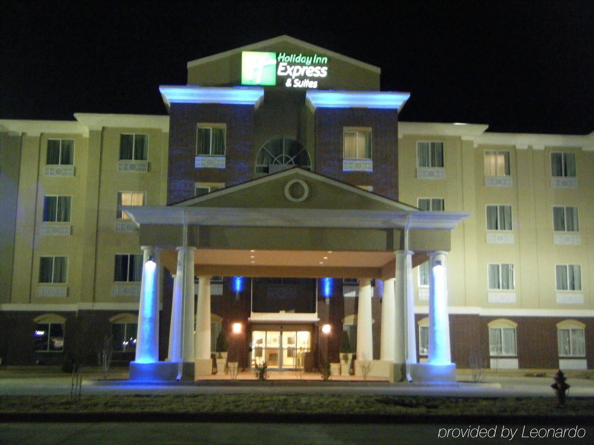 Holiday Inn Express Hotel & Suites Dumas By Ihg Exterior foto